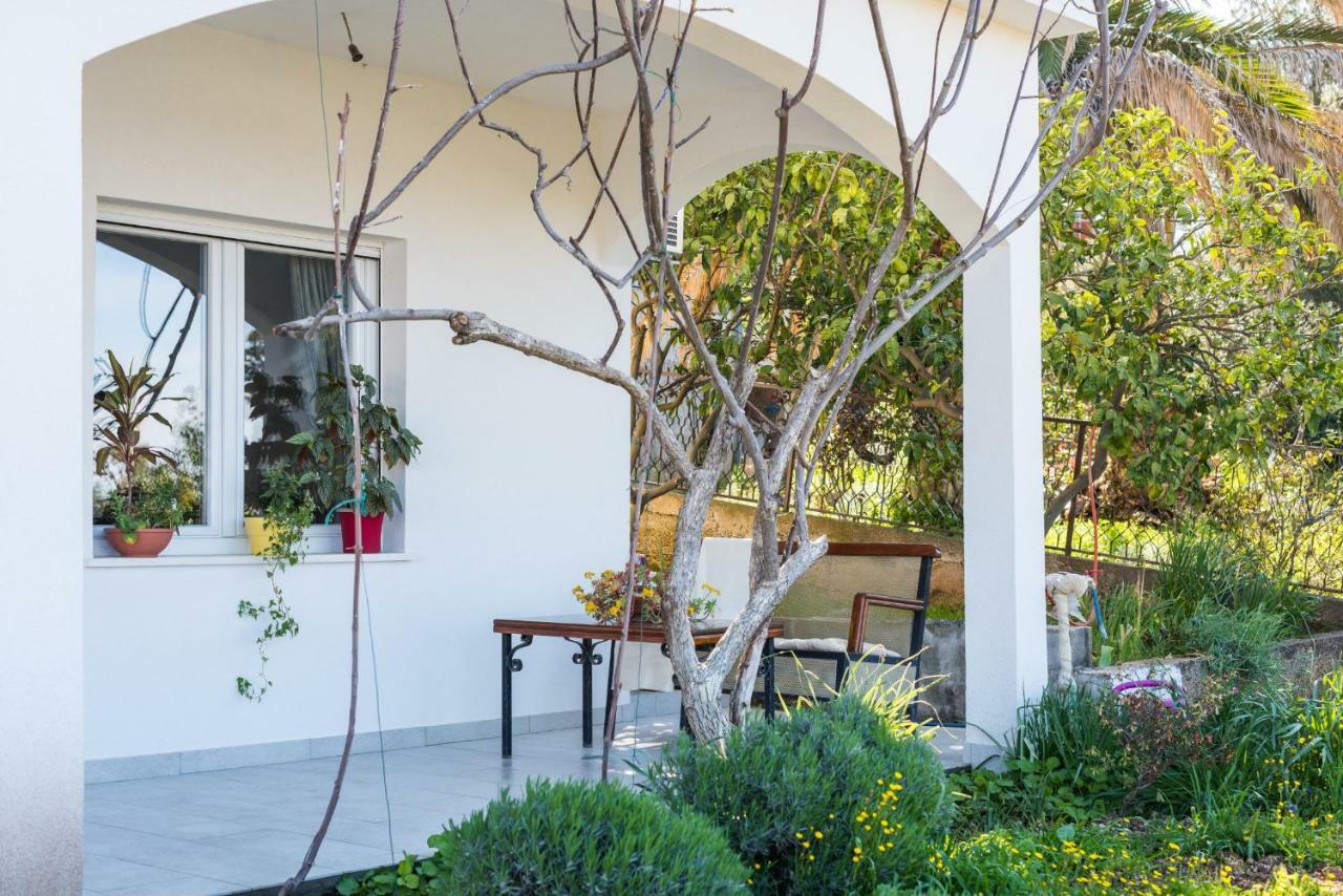 Apartment Okrug Gornji - Trogir With Sea View Extérieur photo