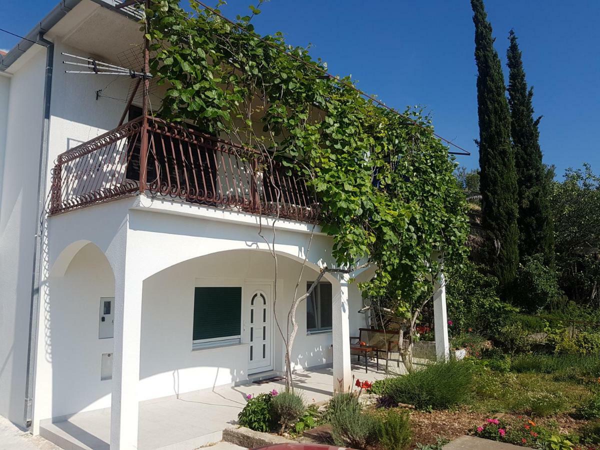 Apartment Okrug Gornji - Trogir With Sea View Extérieur photo